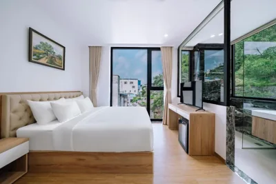 Camera Deluxe (2 adulti + 1 bambino) — Catba Vista Hotel - New 2026 - Infinity Pool